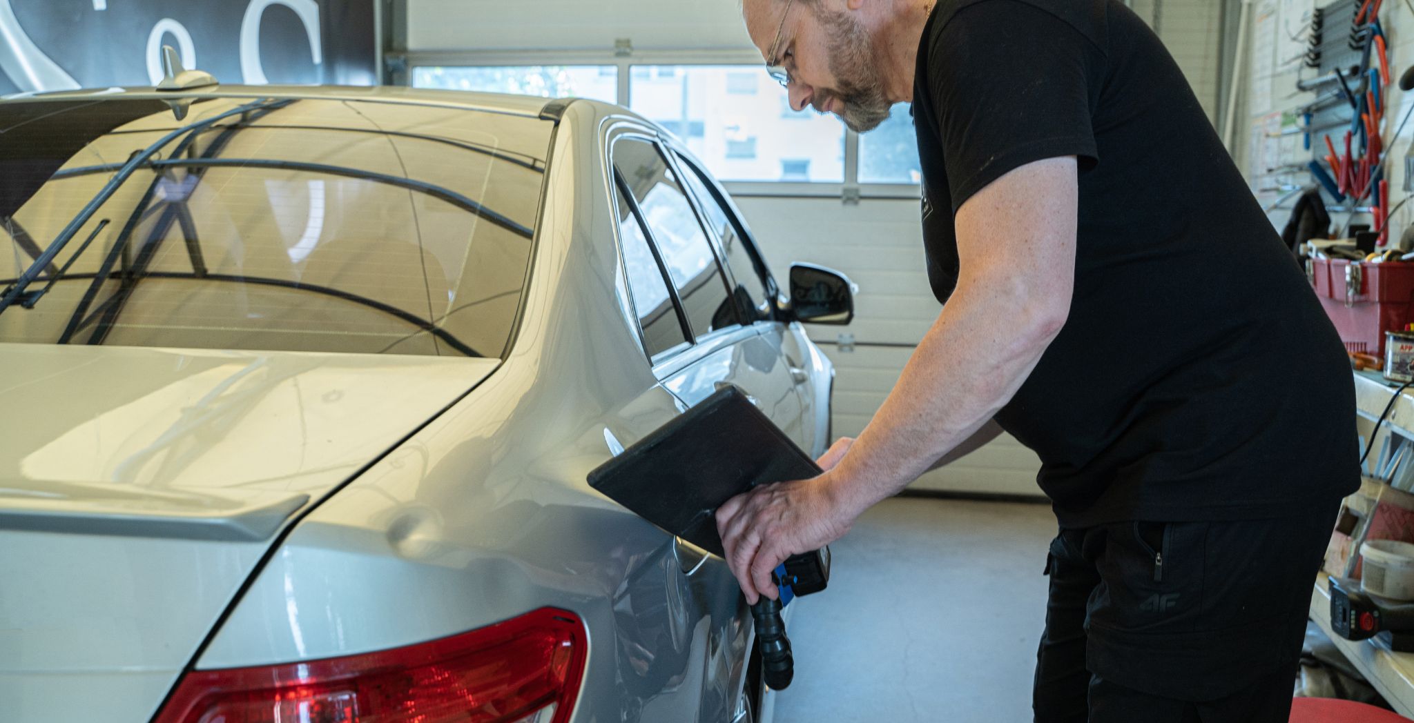 Choosing the Right Dent Removal Professional: Tips and Considerations